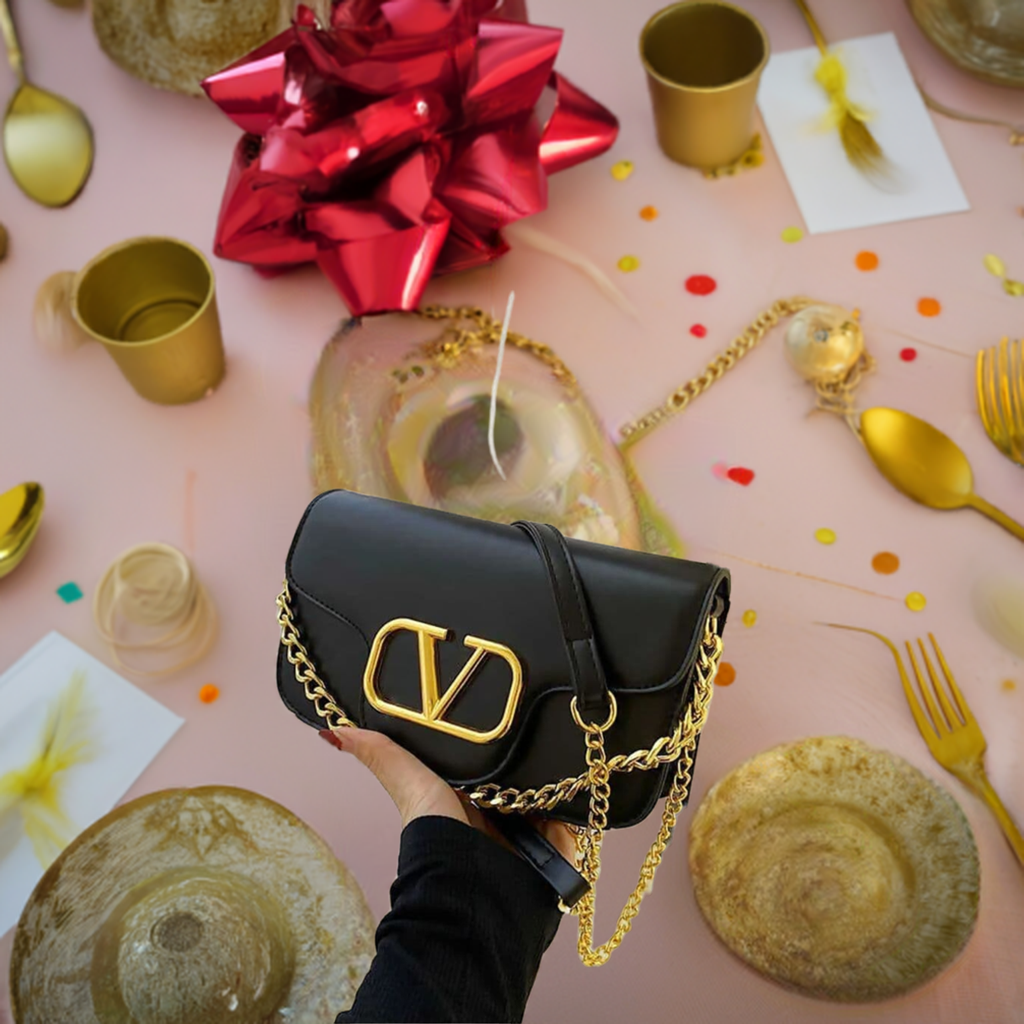 Black - V BUCKLE CLUTCH BAG-