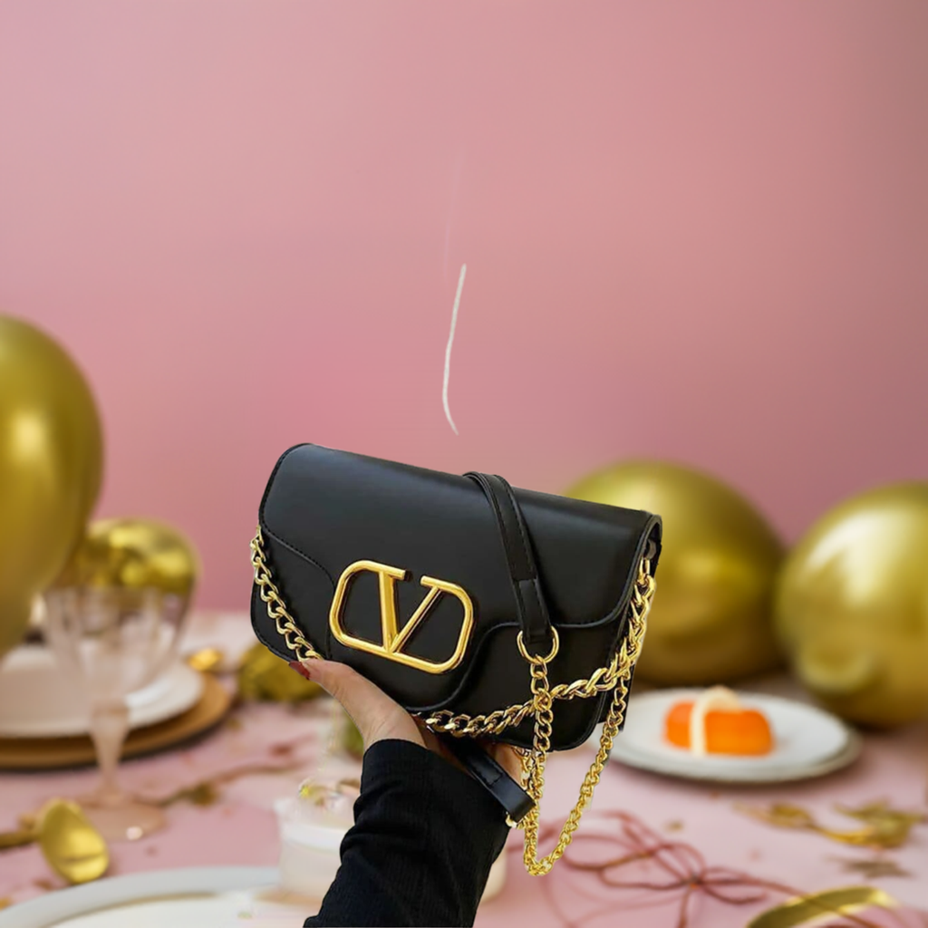 Black - V BUCKLE CLUTCH BAG-