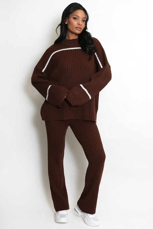 Embrace Comfort And Style With Our Cosy Brown Loungewear Set